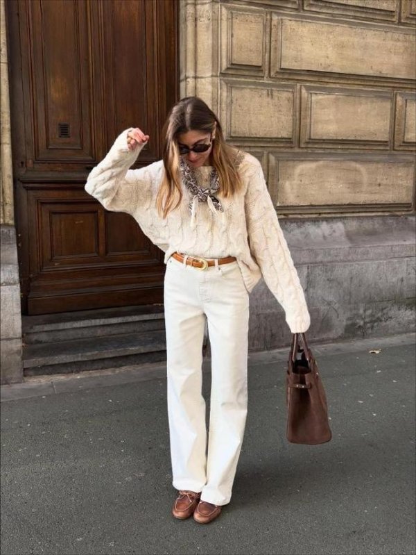 10大配资公司最新排名 跟着ins时尚博主学穿搭，普通人也能穿出巴黎街头的浪漫